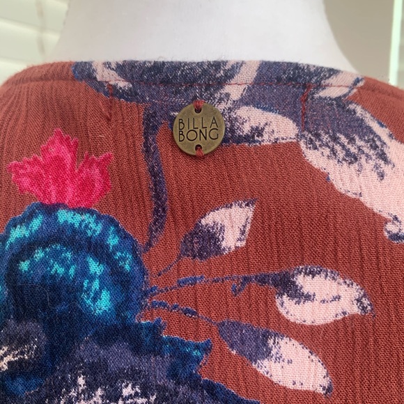 Billabong Red Floral Print Wrap Dress - Picture 6 of 10